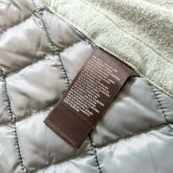 The North Face Women's Sage Green Puffer Jacket - Picture 5 of 6
